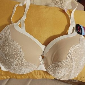 Push-Up Bra